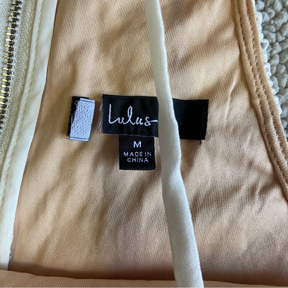 NWOT Lulus Temps De L'Amour White Lace Bodycon Midi Dress - Picture 4 of 10
